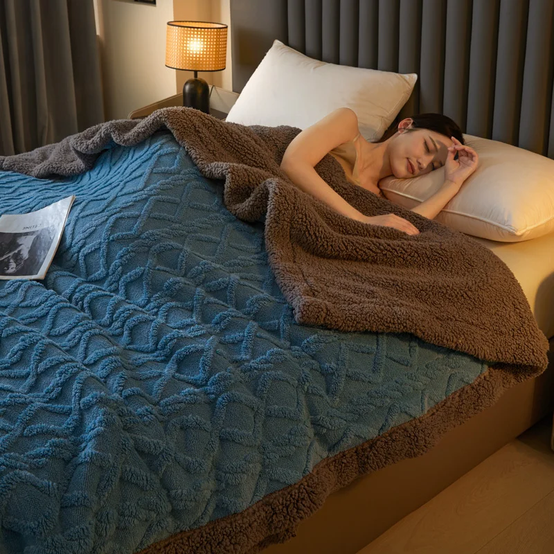 Sherpa Fleece Throw Blanket Queen King Size for Couch, Bed and Sofa, Thick and Warm Blanket, Soft Fuzzy Plush Blanket for Winter