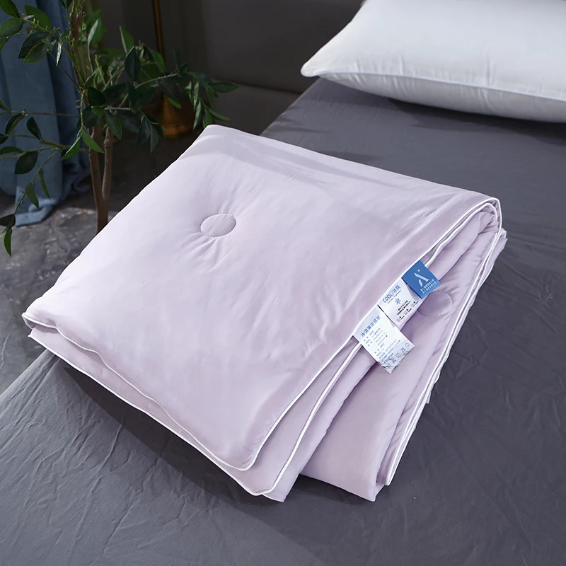High Quality Cooling Blankets Smooth Silky Air Condition Comforter Lightweight Summer Quilt with Double Side Cooling Fabric